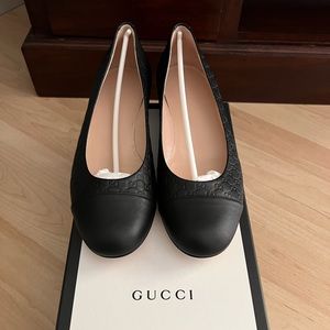 Authentic Gucci GG Black Leather Ballerina Flats